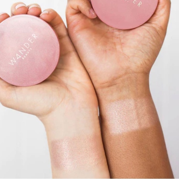 NWT WANDER BEAUTY Wanderess Glow Highlighter In “AFTER HOURS” - Picture 5 of 6